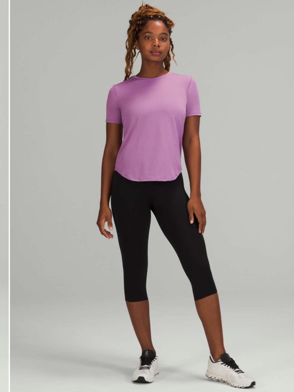 Lululemon • Base Pace Highrise Crop 17” • Size 8